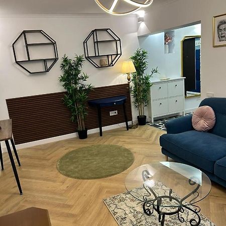 Alex Apartament Central بوخارست المظهر الخارجي الصورة
